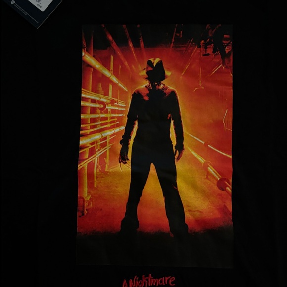 Nightmare on Elm St. Short Sleeve Graphic Tee - Picture 2 of 3